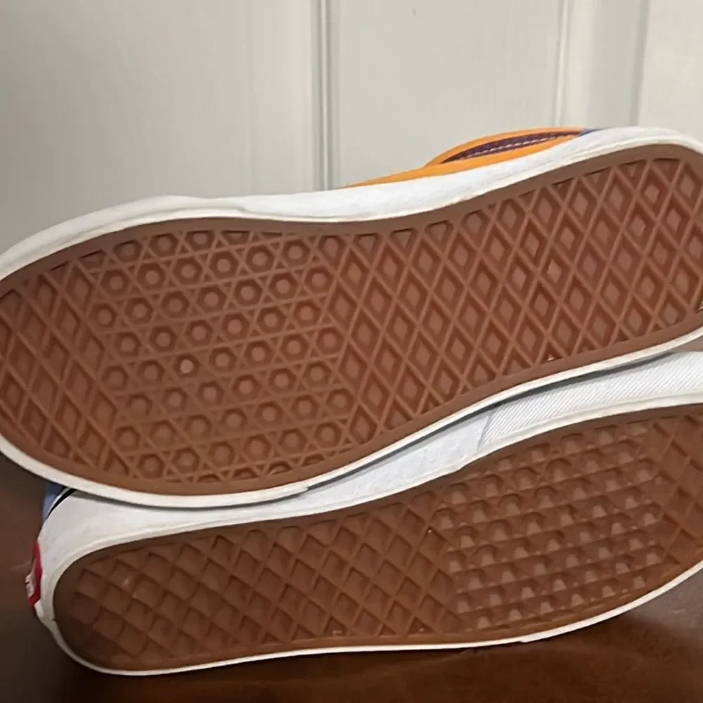 🔥🔥 Multi-colored VANS OLD SKOOL Sneakers - EXCELLENT - Women Sz 6 / Men Sz 4.5